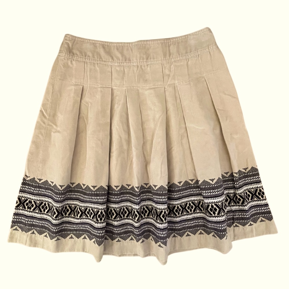 Tan and black A-Line skirt size 6